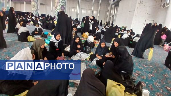 برگزاری اجتماع بزرگ حلقه صالحین در مصلی کرج 