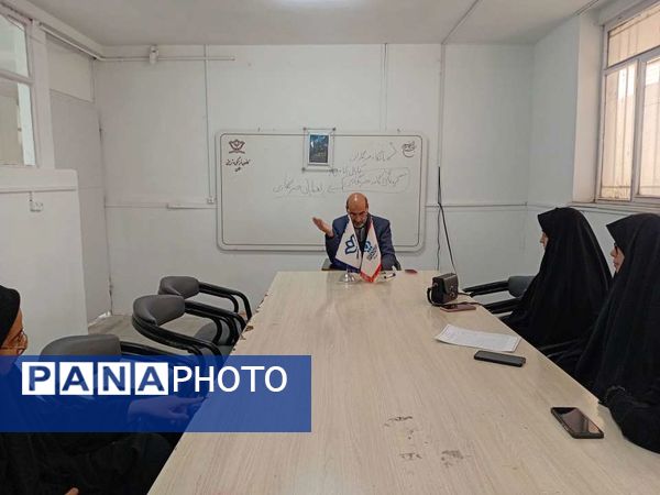 نخستین جلسه راهنمایان خبرنگاری شهرستان خلیل آباد