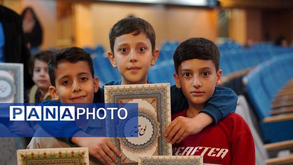 اختتامیه سی‌و‌دومین دوره مسابقات قرآن و عترت بسیج امام حسین (ع) کرج 