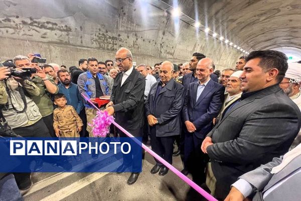 افتتاح طولانی‌ترین تونل جاده‌ای کرمانشاه 