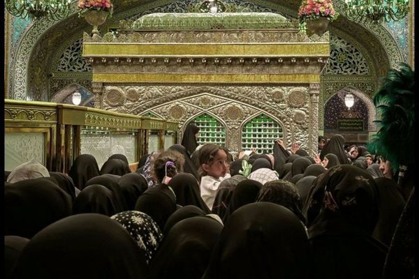 شور و ارادت شیعیان در سالروز شهادت امام حسن عسکری(ع) در امام‌زاده سید حمزه تبریز