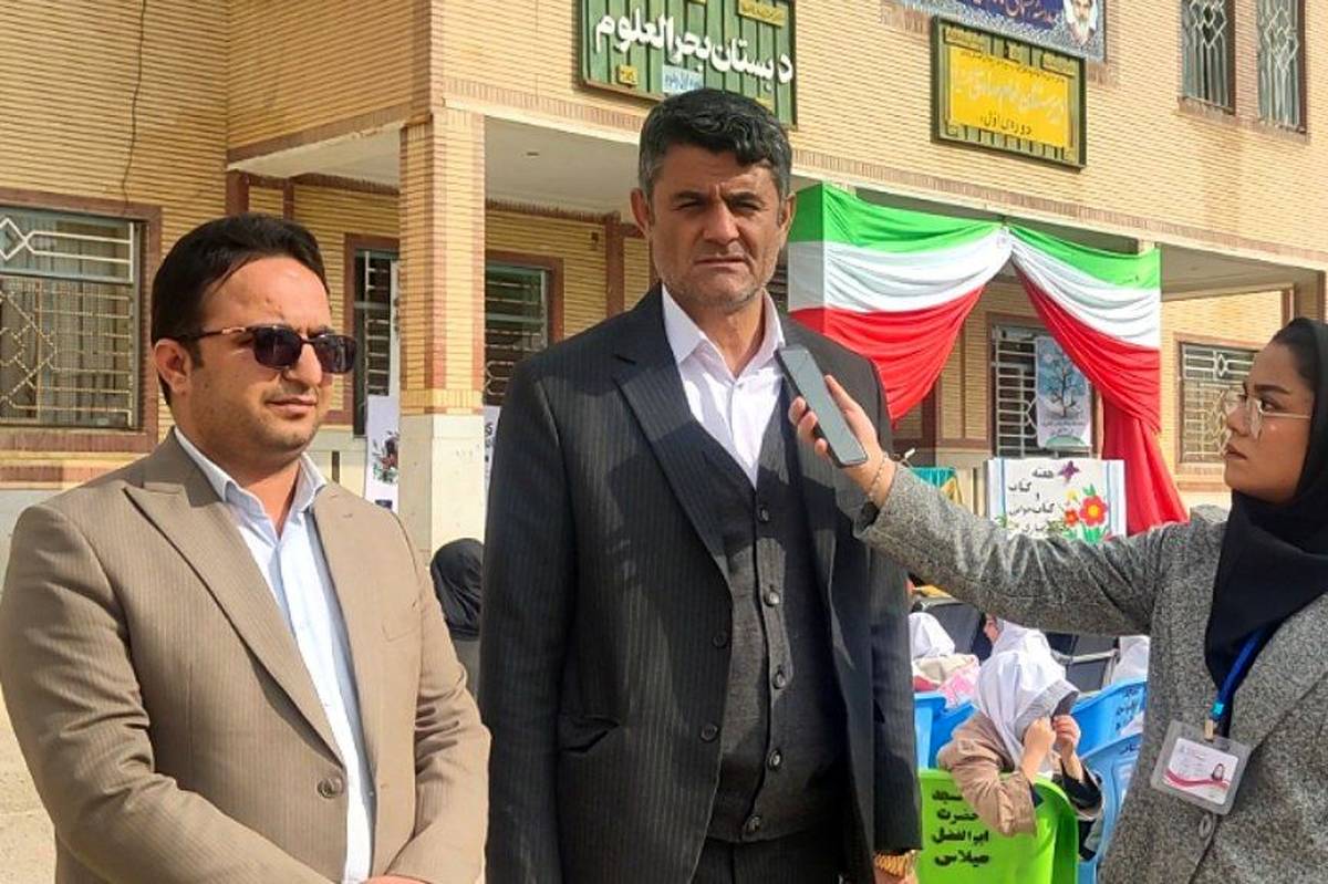 دانش‌آموز کتاب‌خوان، آینده‌ساز جامعه است