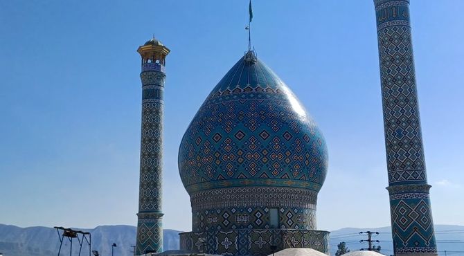 امامزاده قاسم نگین نیلوفری شهرستان زرقان