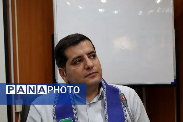 نشست شورای برنامهریزی و هماندیشی سازمان دانشآموزی استان لرستان