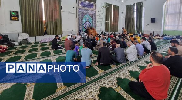 حضور پرشور دانش‌آموزان خلیل آبادی در مراسم معنوی اعتکاف