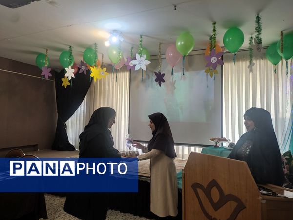  اولین گردهمایی سفیران کانون و جشن  ولادت با سعادت حضرت فاطمه س در کانون فرهنگی تربیتی ۱۵ خرداد