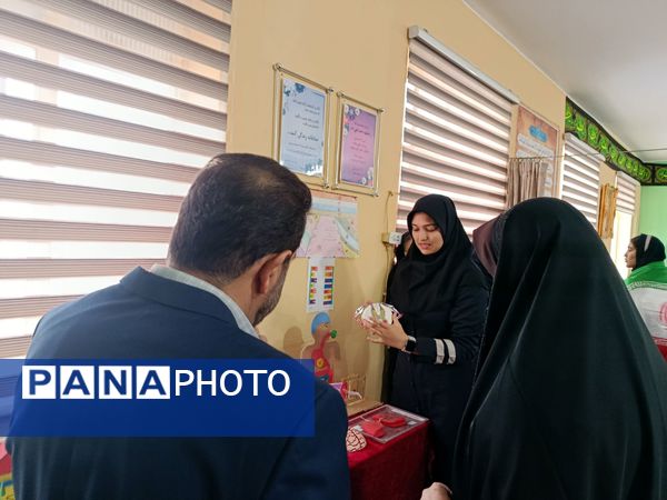 نواخته شدن زنگ هفته پژوهش در دماوند