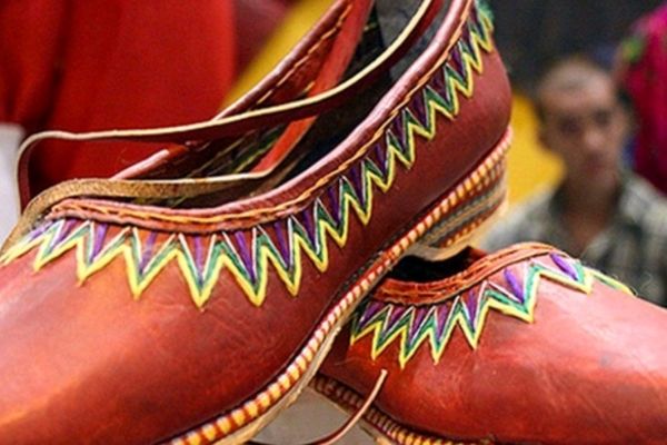 آموزش‌ رایگان هنرجویان علاقه مند به رشته‌های صنایع‌دستی 