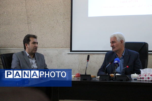جلسه توجیهی جذب، ثبت و سازماندهی اعضاء تشکیلات سازمان دانش‌آموزی