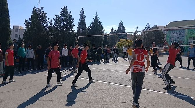 برگزاری مسابقه فینال والیبال دانش‌آموزان ساوجبلاغ