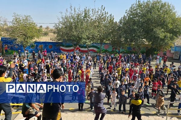 جلوه‌ای از پویایی در هفته تربیت‌بدنی در دبستان شاهد شهید محمد جنیدی