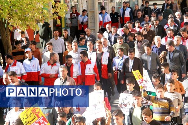 فریاد استکبار ستیزی در منطقه اورامانات