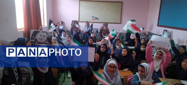 شادی دانش‌آموزان مدرسه مهندس رحمانی فرد ناحیه یک مشهد مقدس
