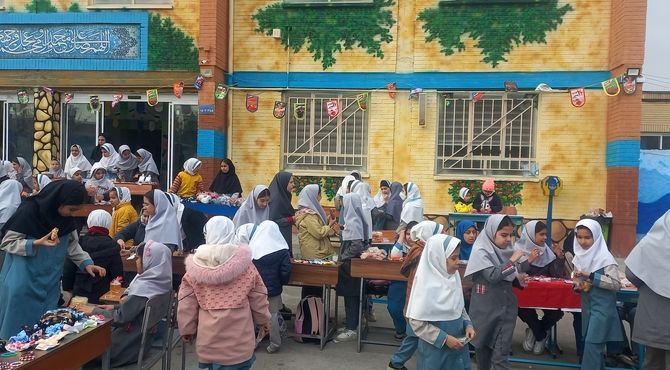 بازارچه دانش‌آموزی تمرین مسئولیت‌پذیری