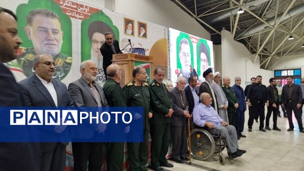 مراسم اولین سالگرد شهادت  سید حسن نصرالله، شهید حاج عباس نیلفروشان و سید هاشم صفی الدین در گلستان شهدا اصفهان 