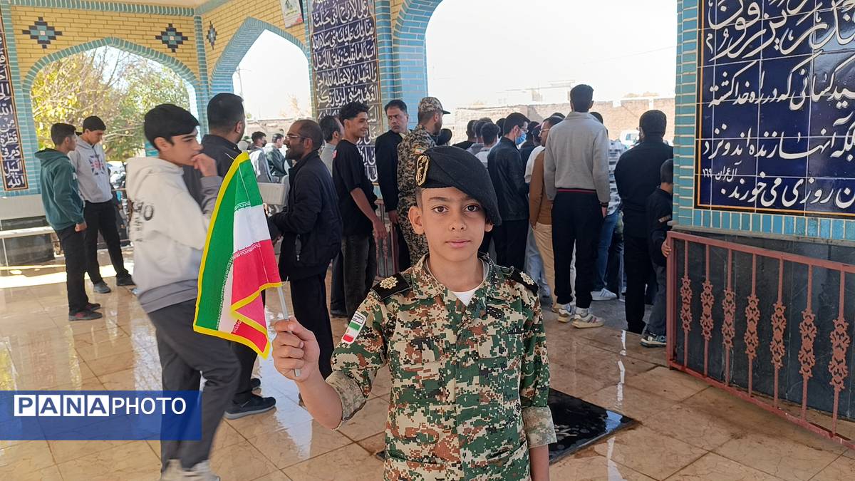 راهپیمایی روز دانش آموز و مبارزه با استکبار جهانی در شهر سفیددشت 