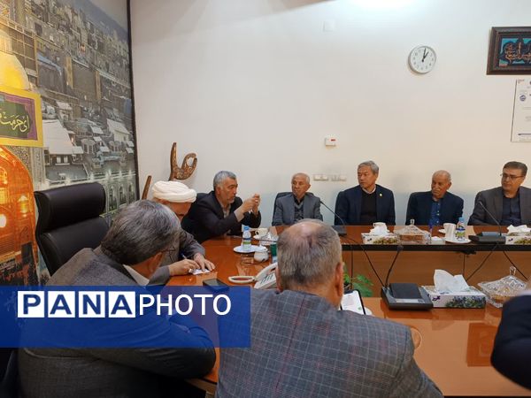 نشست هم‌اندیشی مدیران آموزشی و حوزه مدرسه‌سازی مشهد