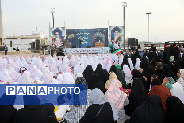 مهمانان ماه خدا اجتماع بزرگ دانش‌آموزان بوشهری 