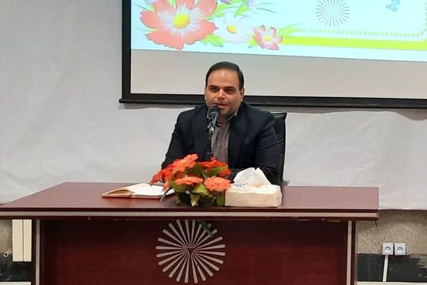 استقبال از دانشجویان جدید در دانشگاه پیام نور فیروزکوه