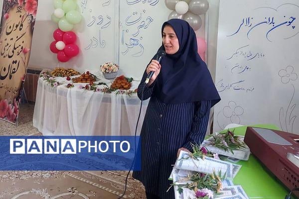 جشن مدرسه حضرت علی (ع) و کانون لقمان برای دانش‌آموزان با نیازهای ویژه کاشمر