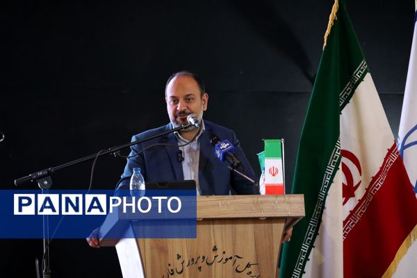 نشست هم اندیشی معاونین و مربیان پرورشی و مشاوران مدارس شهر شیراز 