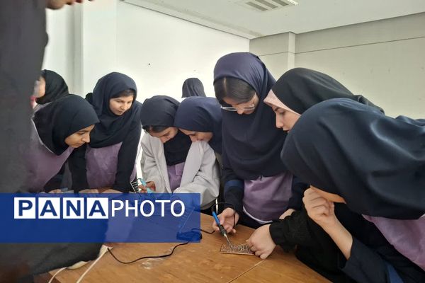 اردوی یک روزه دبیرستان امام خامنه‌ای در موسسه فرهنگی ورزشی ایثار 