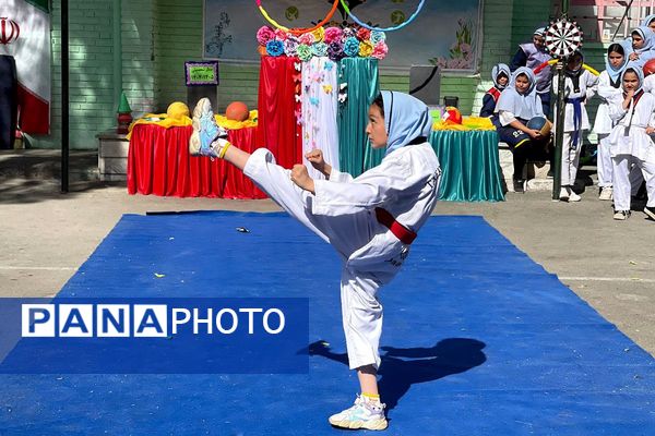 المپیاد درون مدرسهای در مدارس بهارستان دو