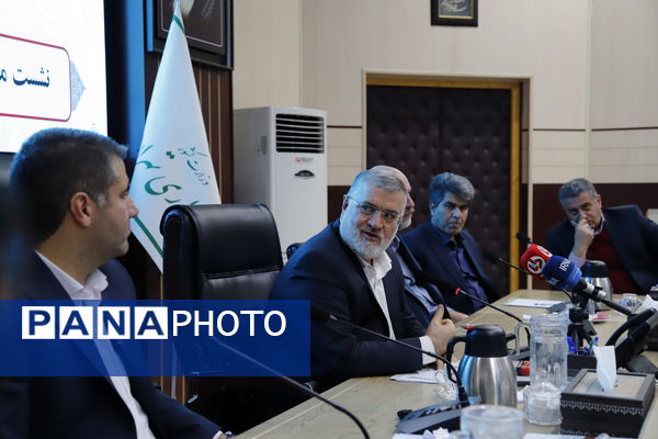 آغاز به‌کار نشست مشترک مدیران مناطق با استاندار تهران 