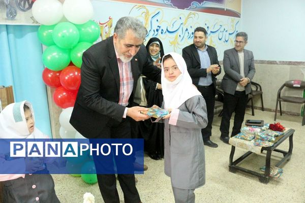 پاسداشت توانمندی‌ها؛ مراسم ویژه برای دانش‌آموزان آموزشگاه استثنایی ابرار فیروزکوه 