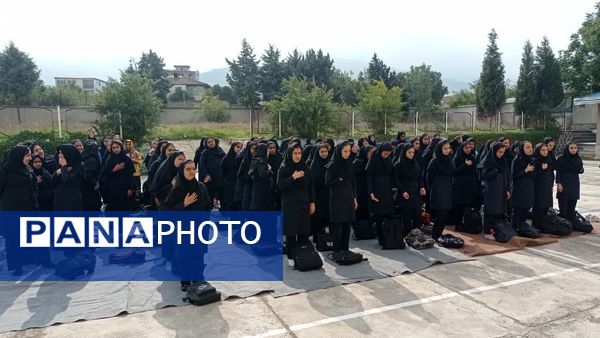 مراسم هفته مازندران و روز دانش‌آموز در دبیرستان یاران امام تیرتاش 