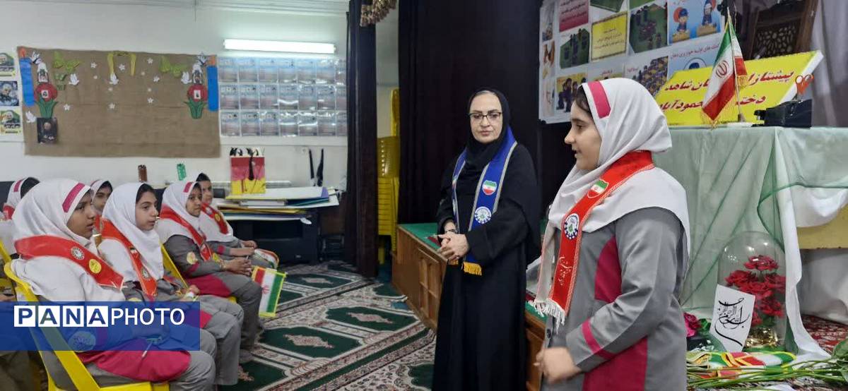 بازدید رئیس سازمان دانشآموزی از دبستان شاهد دختران