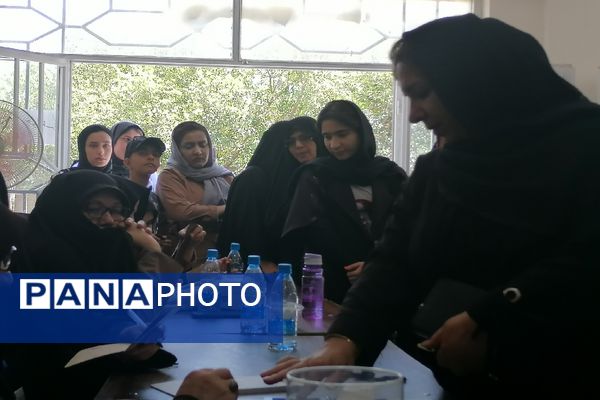 مردم ایران کار ناتمام ۸ تیر را پرشورتر تمام کردند