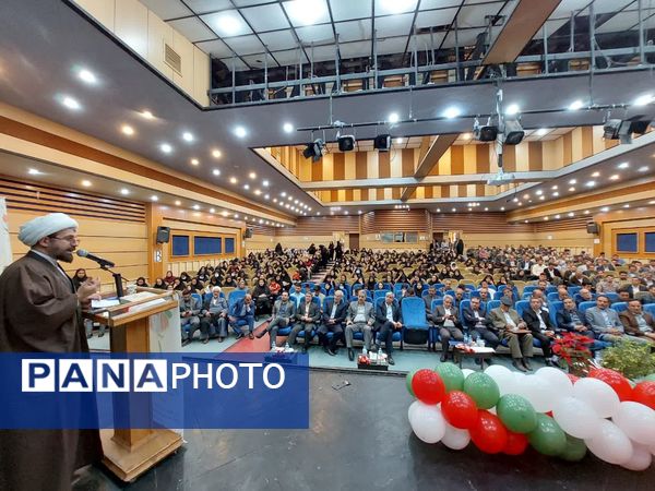 از فرهنگیان شاخص خرمدره تقدیر شد