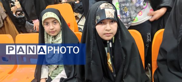 حضور دانش‌آموزان مدرسه خاقانی در جشن دختران آفتاب شیروان