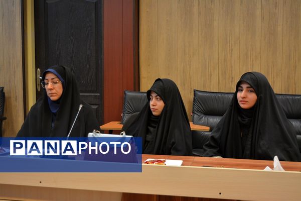 تقدیر از برگزیدگان لیگ جت در سالن فرهنگ بهارستان‌دو