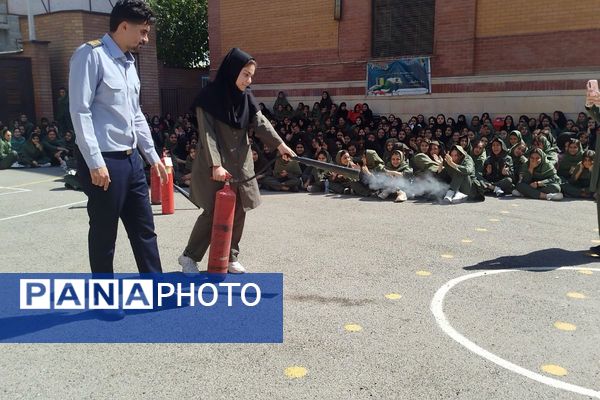 یادگیری ایمنی با قهرمانان آتش نشان