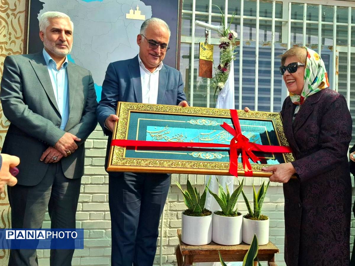 زنگ نیک اندیشی با هدف ترویج فرهنگ و مشارکت خیرین مدرسه ساز در هنرستان دکتر هادوی