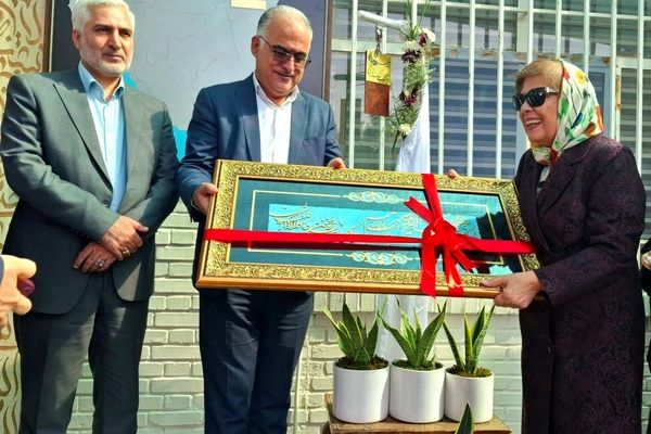 زنگ نیک اندیشی با هدف ترویج فرهنگ و مشارکت خیرین مدرسه ساز در هنرستان دکتر هادوی