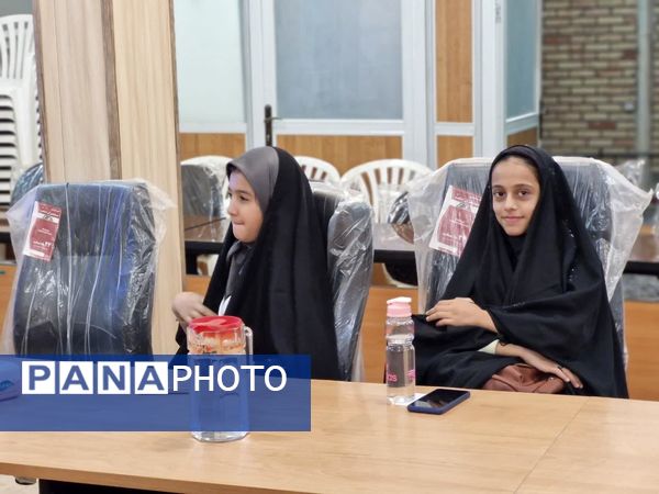 نشست خبری مدیر آموزش و پرورش شهرستان دهقان با اصحاب رسانه به میزبانی خبرگزاری پانا