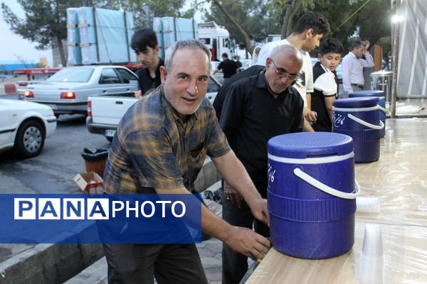 حضور پرانرژی نوجوانان در موکب دانش‌آموزی ملکان