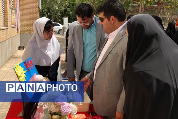 اختتامیه طرح ها و برنامه‌های معاونت آموزش ابتدایی در سالن فدک ناحیه دو شهرری 