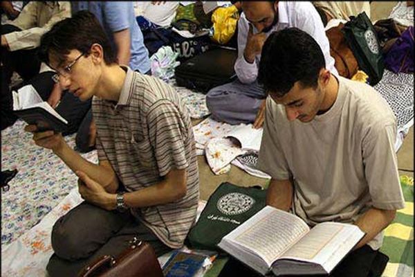 سه روز آرامش و معنویت؛ اعتکاف دانش‌آموزان پسر ملایر