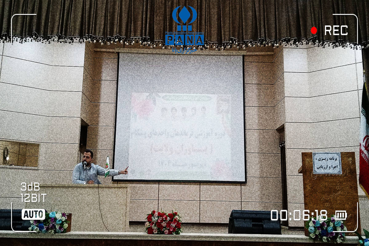 آموزش هوش مصنوعی و فن بیان به فرماندهان واحدهای پیشگام دهگلان در اردوگاه سلیمان خاطر