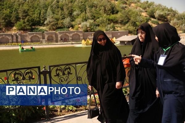 دختران قرآنی سمپاد ایران بر فراز بام تبریز