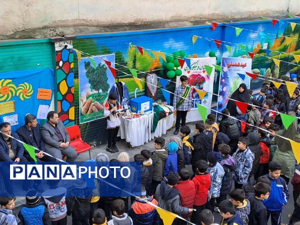 جشن نیکوکاری و عید همدلی در مدارس منطقه ۱۰