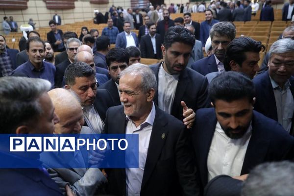 آیین نهضت توسعه عدالت در فضای آموزشی با مشارکت مردم در مشهد