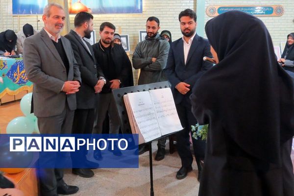 افتتاحیه هفته ماها و جشنواره فرهنگی هنری امید فردا