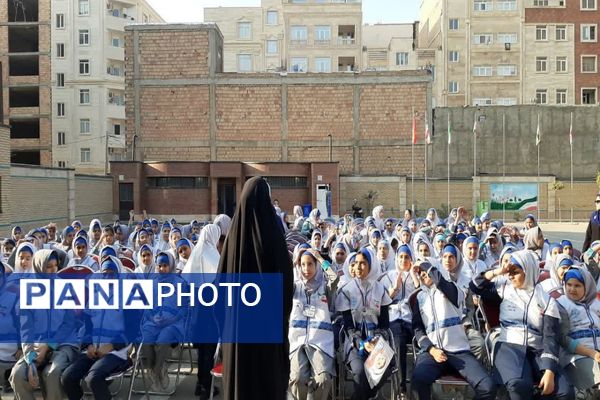 افتتاحیه سفیران سلامت پاکدشت در آموزشگاه ام‌الشهدای مظفر