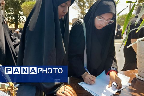 برپایی موکب امام حسین (ع) در منطقه پردیس با مشارکت پیشتازان سازمان دانش آموزی 