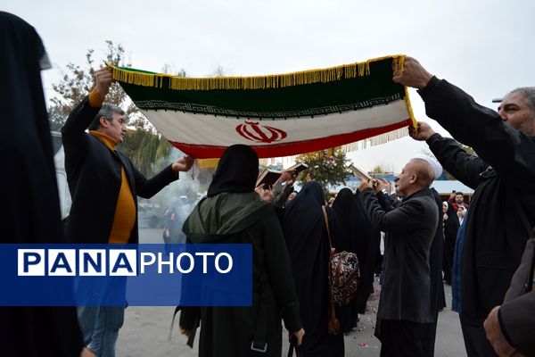 بدرقه دانش‌آموزان عمره‌گزار دختر شهرستان‌های استان تهران